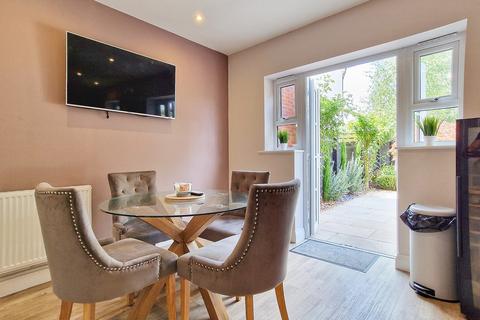 4 bedroom end of terrace house for sale - Duck Riddy, Ampthill, Bedfordshire, MK45