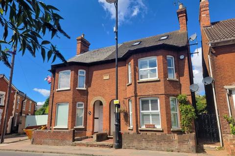 4 bedroom semi-detached house for sale - Dunstable Street, Ampthill, Bedfordshire, MK45
