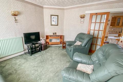 42 Avebury Road, Bristol, BS3 2QG