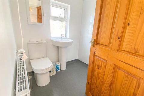 42 Avebury Road, Bristol, BS3 2QG