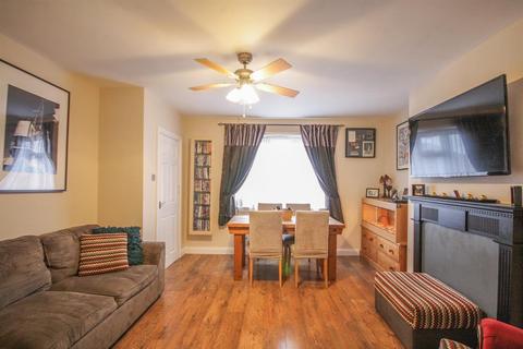145 Lynton Road, Bristol, BS3 5LS