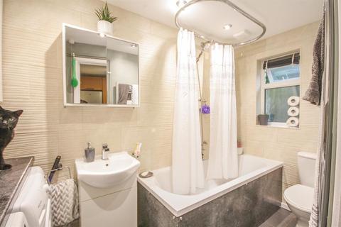 145 Lynton Road, Bristol, BS3 5LS