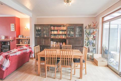 13 Aylesbury Crescent, Bristol, BS3 5NW