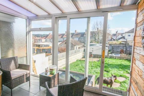 13 Aylesbury Crescent, Bristol, BS3 5NW