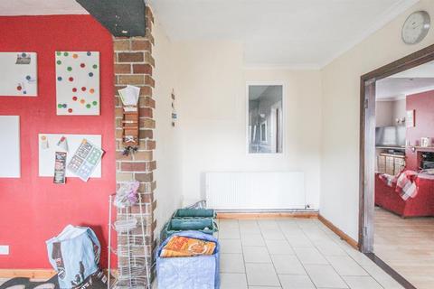 13 Aylesbury Crescent, Bristol, BS3 5NW
