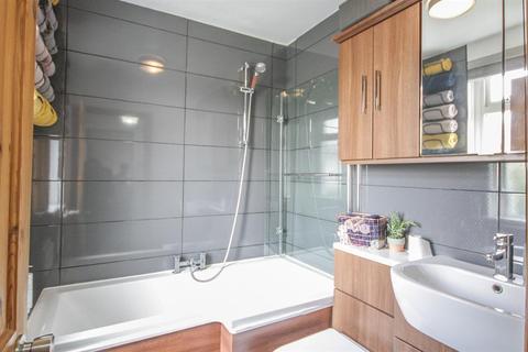 51 Lynton Road, Bristol, BS3 5LY