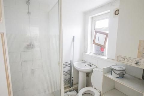 52 Lynton Road, Bristol, BS3 5LT