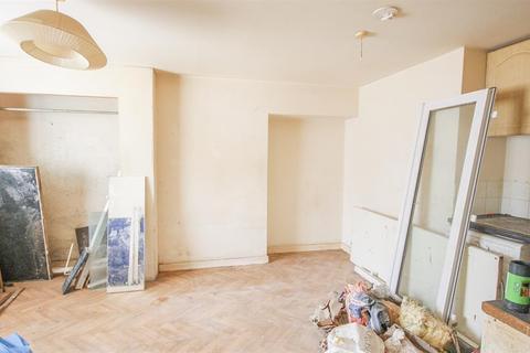 52 Lynton Road, Bristol, BS3 5LT