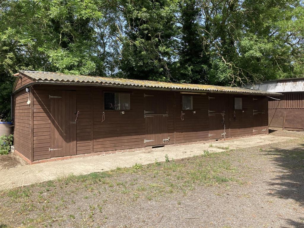 Storkit Lane, Wymeswold, Loughborough Farm land £180,000