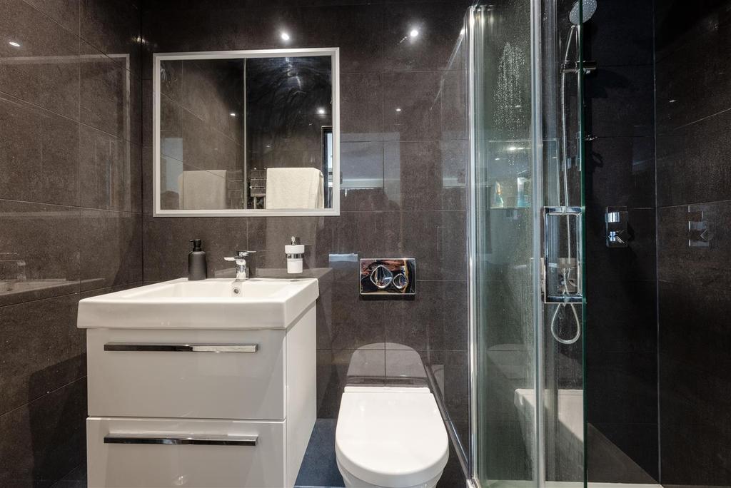 Ensuite