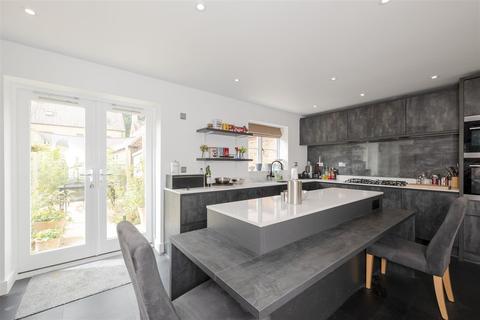 71 Lysander Way, Moreton-in-marsh, GL56 0GD