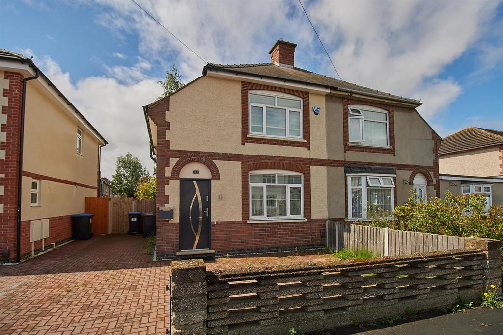 Elwell Avenue, Barwell 2 bed semidetached house for sale £210,000