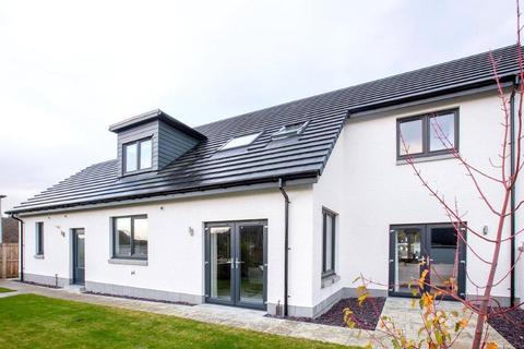 5 bedroom detached house for sale - The Maples, Dores Road, Inverness, IV2