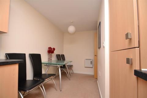 2 bedroom flat for sale - Stone Bridge Court, Farnley Crescent, Leeds