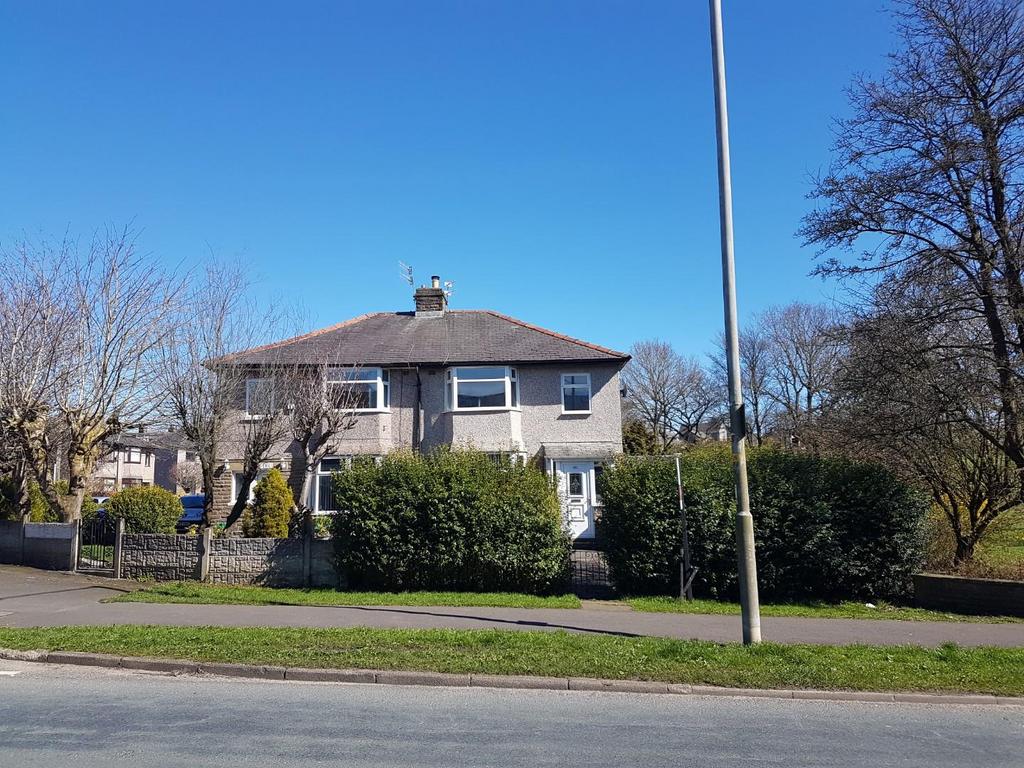 Skipton Road, Colne 3 bed semidetached house £120,000