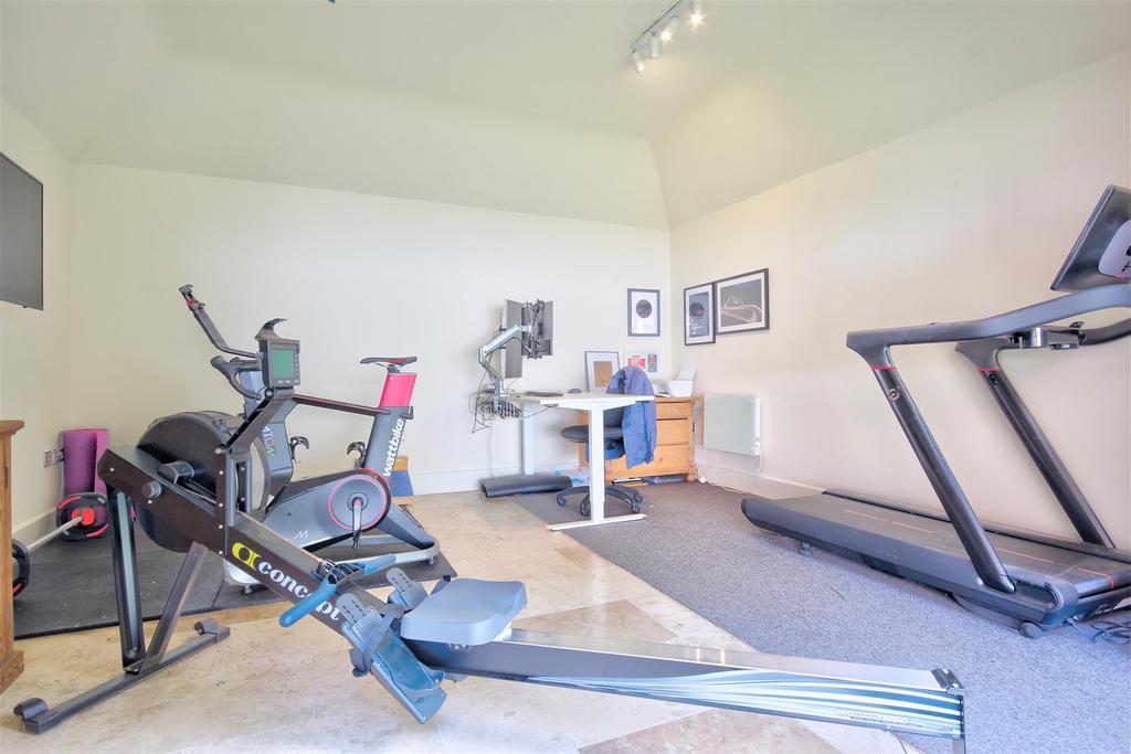Gym/home office/garden room
