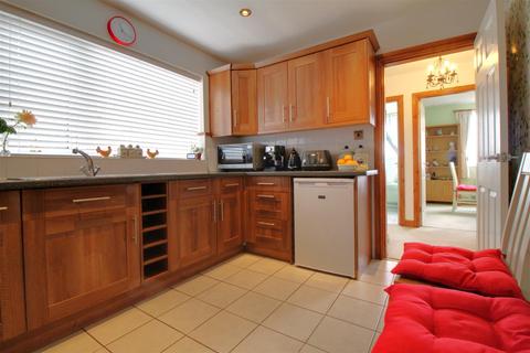 60 Well Cross Road, Gloucester, GL4 6RA