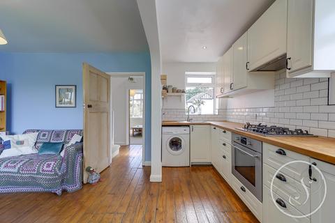 23 Roxholme Terrace, Leeds, LS7 4JH