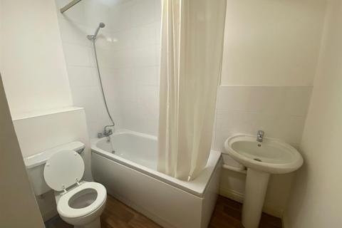 1 bedroom flat to rent - Hickory Close, London