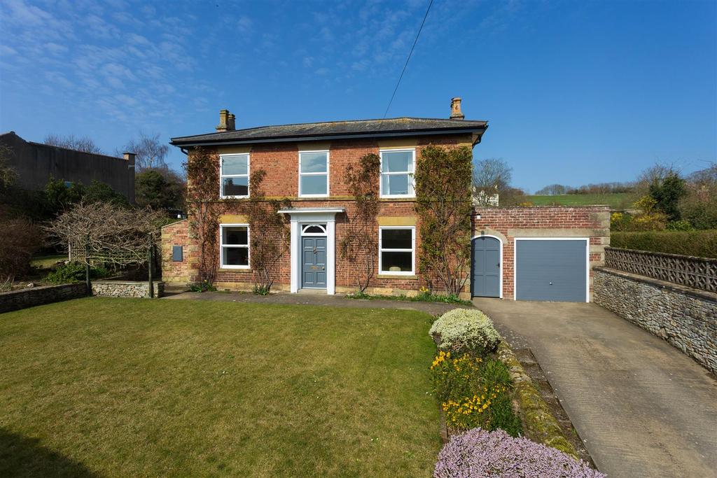 Mill Lane, West Ayton, Scarborough 4 bed detached house £595,000