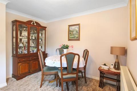 2 bedroom apartment for sale - Hawkesbury Mews, Darlington