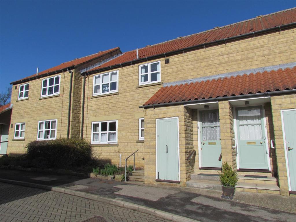 Roxby Gardens, ThorntonLeDale. YO18 7SR 2 bed retirement property for
