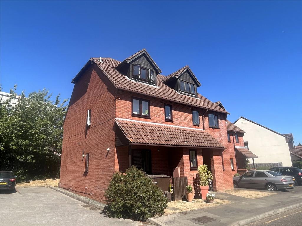 The Copse, Amersham, Bucks, HP7 1 bed apartment to rent £975 pcm (£