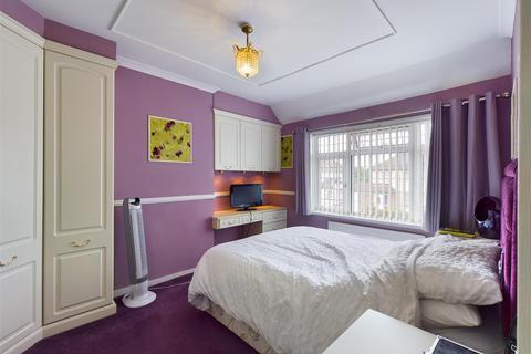 45 North Downs Road, New Addington, Croydon, CR0 0LE