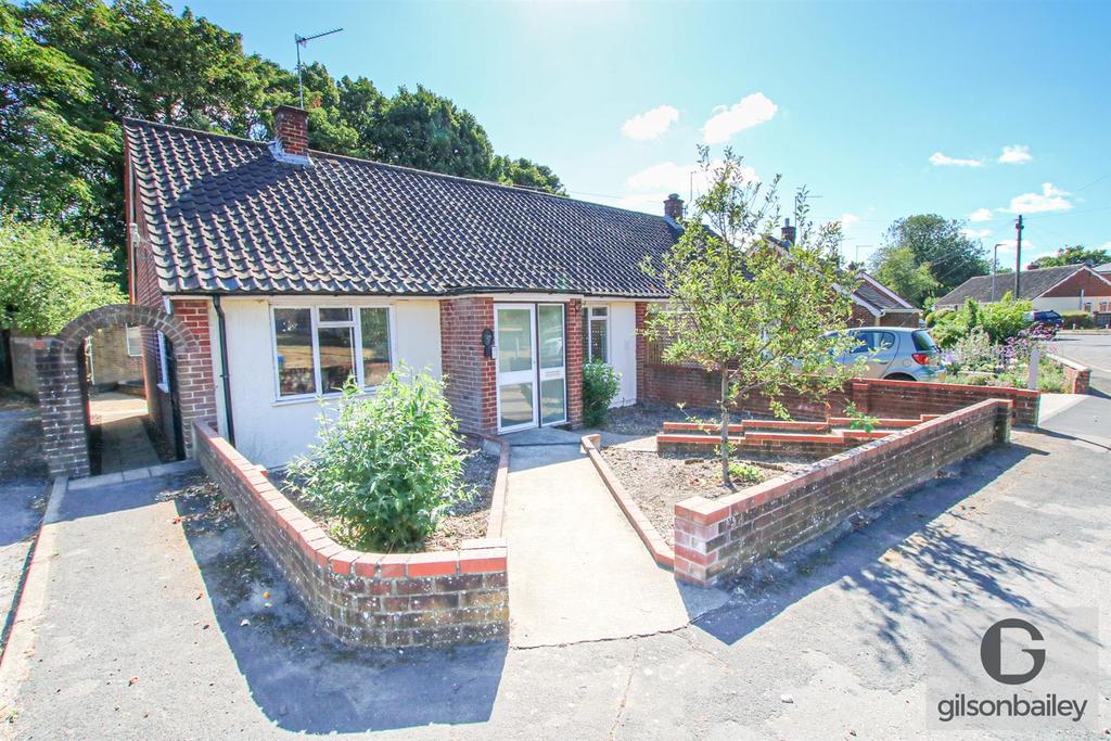 Cricket Ground Road, Norwich 2 bed semidetached bungalow for sale £250,000