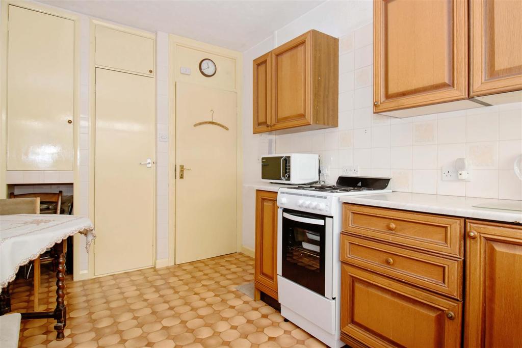 Plantation Way, Worthing 3 bed semidetached bungalow for sale £385,000
