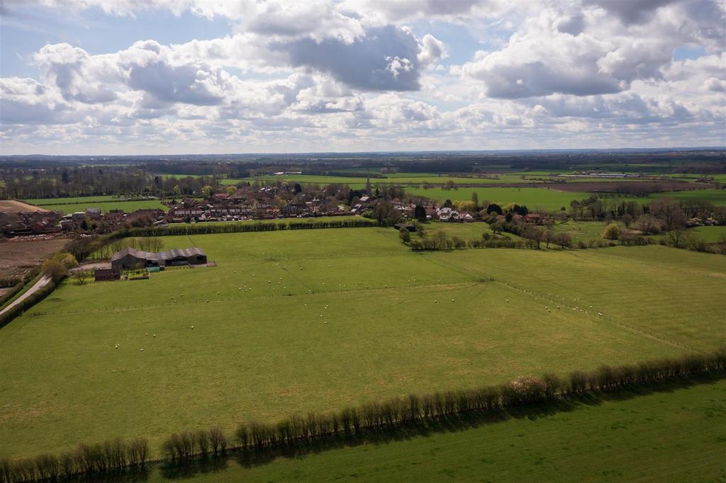 Tollerton Lane, Newton On Ouse, York 2 bed property with land £750,000