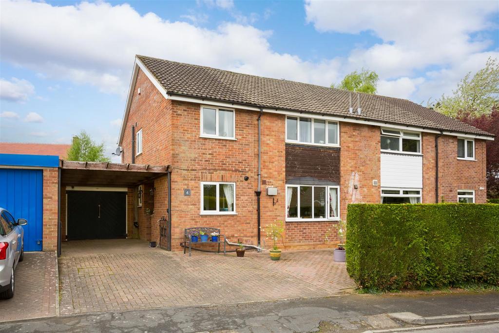 Leat Close, Norton, Malton 4 bed semidetached house £299,950