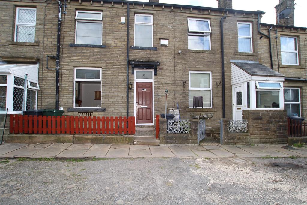 Alma Street, Queensbury, Bradford 1 bed terraced house £475 pcm (£110 pw)