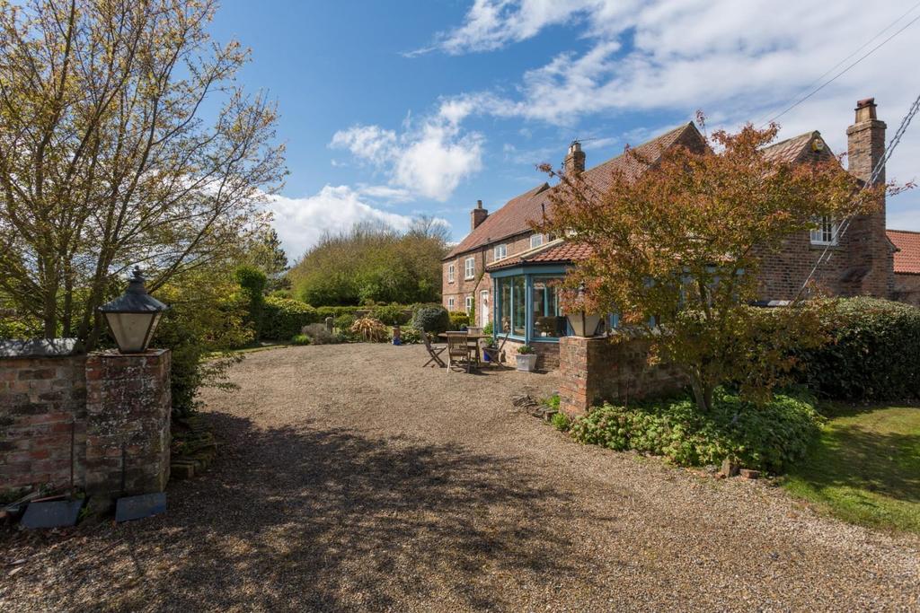 Hutton Sessay, Thirsk 4 bed property with land £950,000