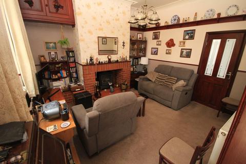 2 bedroom end of terrace house for sale - Quaker Lane, Little Horton, Bradford