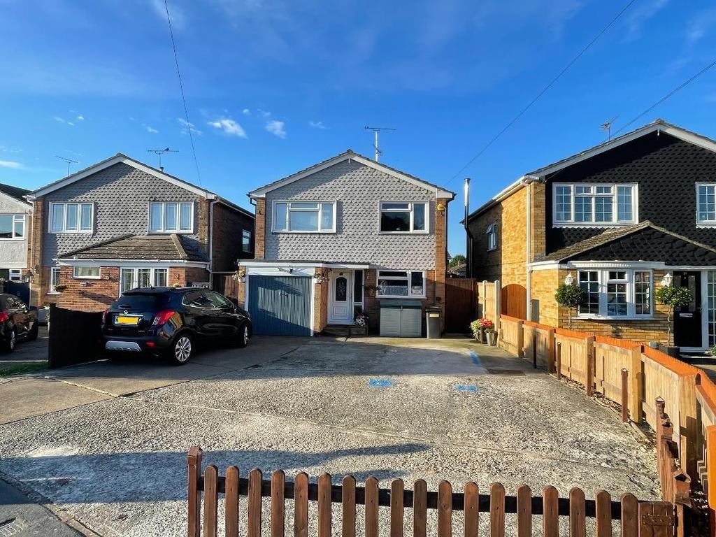 Orchard Drive, Mayland 4 bed detached house for sale £425,000