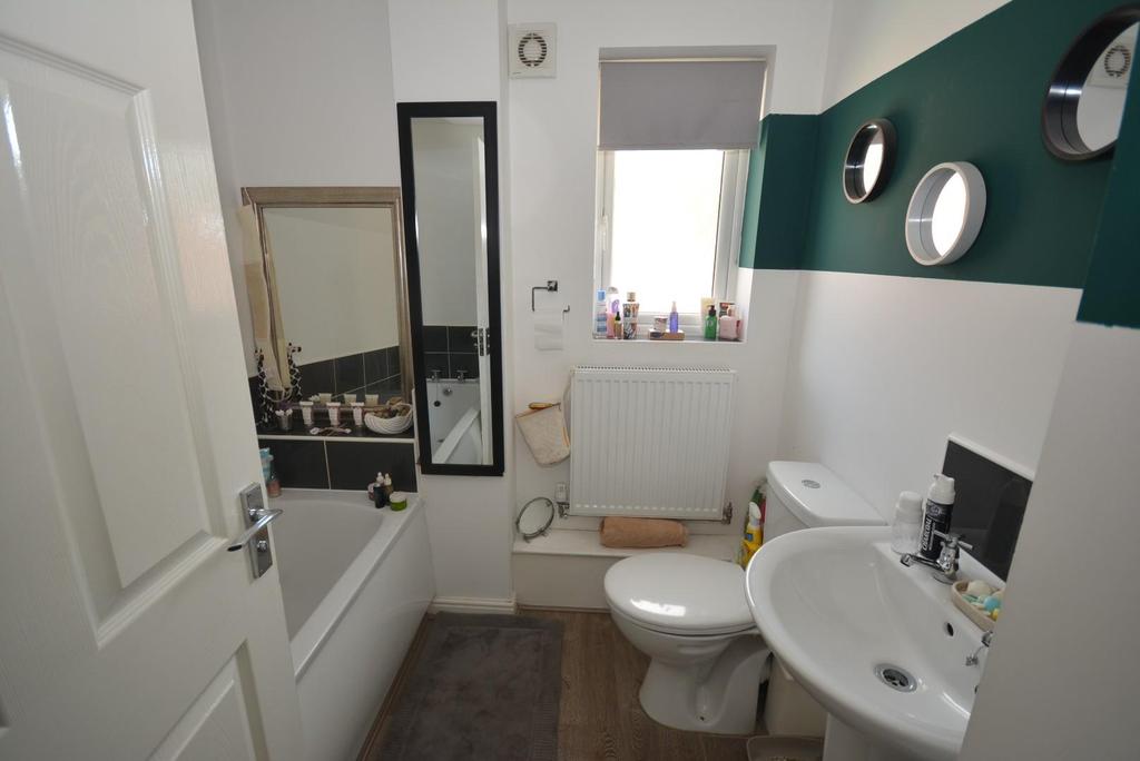 Bathroom.JPG