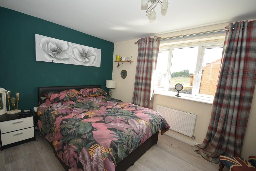Bed 1.JPG