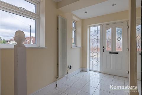 29 Fulbrook Lane, South Ockendon, RM15 5JZ