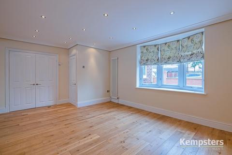 29 Fulbrook Lane, South Ockendon, RM15 5JZ