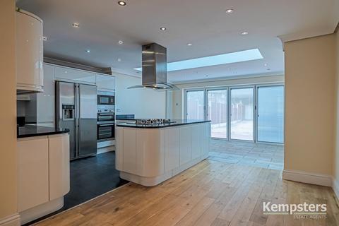 29 Fulbrook Lane, South Ockendon, RM15 5JZ