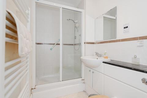 4, Balfour House Cavendish Walk, Epsom, KT19 8BP