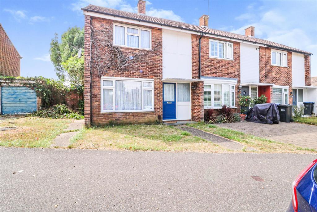 Halling Hill, Harlow 2 bed end of terrace house £300,000