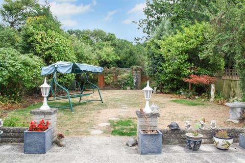 194 Stoneleigh Park Road, Epsom, KT19 0RQ