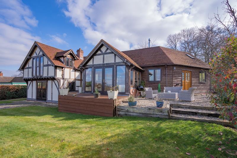 Storridge, Malvern, WR13 5EY 4 bed detached house for sale £857,500