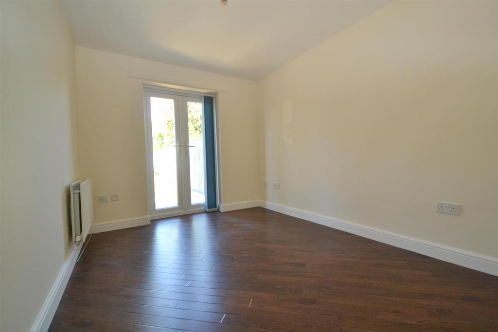 Room1.JPG