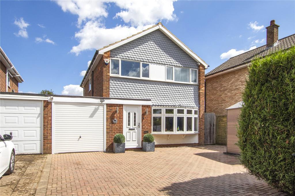 Starling Close, Longfield, Kent, DA3 4 bed link detached house £575,000