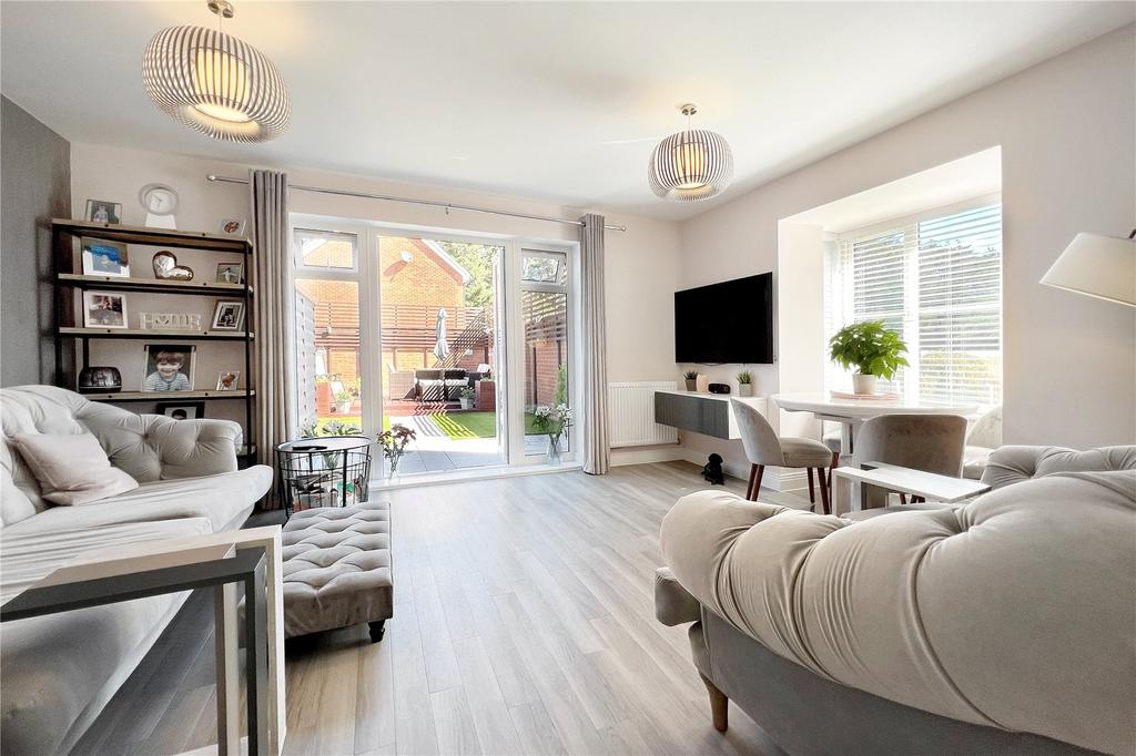 Cresswell Square, Cresswell Park, Angmering, West Sussex 2 bed semi