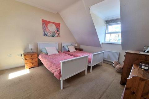 3 bedroom end of terrace house to rent - Ultra Close, Wellingborough, Northamptonshire. NN8 1JY