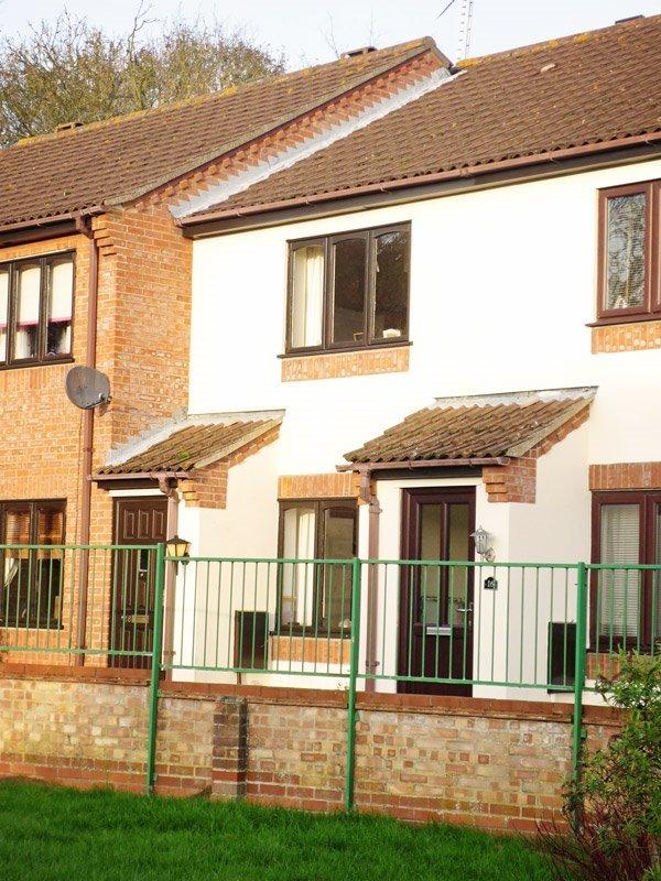 Staplehurst Close, Carlton Colville 2 bed terraced house £695 pcm (£